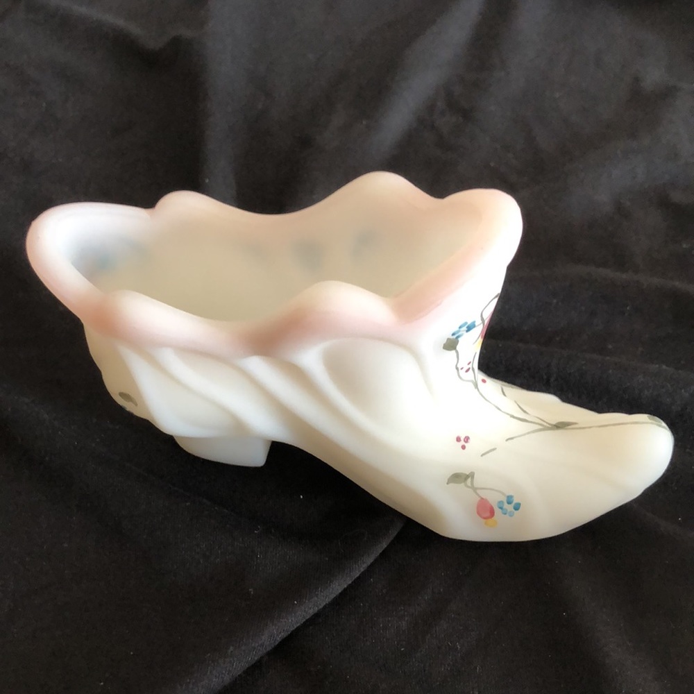 Fenton White Satin w/ pink . Hand Painted Shoe, Boot , Slipper with Flowers . - Picture 3 of 6